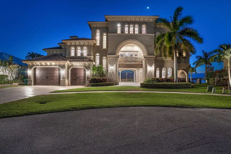 Magnificent Views Villa in Marco Island with Western Exposure for Spectacular Sunsets offering at $7,995,000
