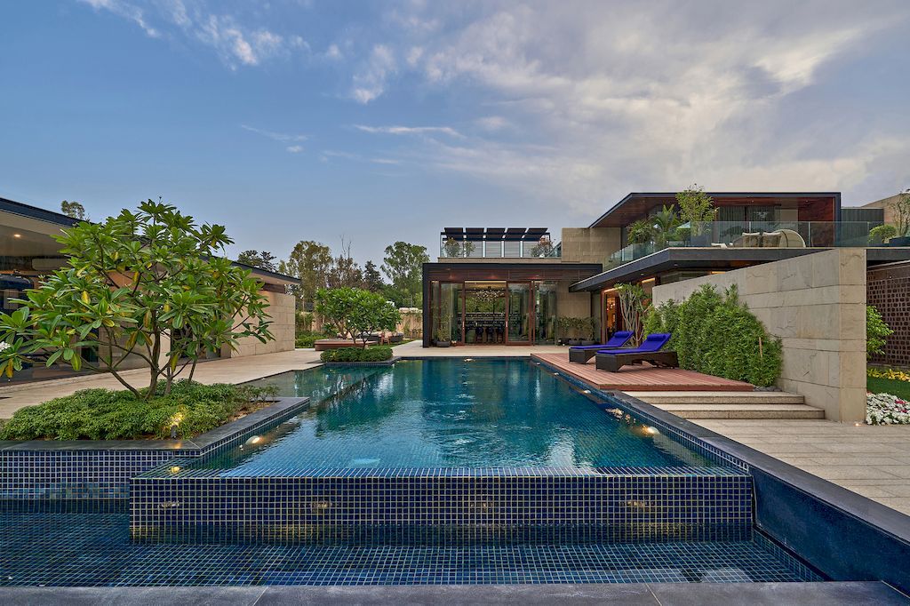 Mulberry House, Stunning Brand-new Home in India by DADA Partners