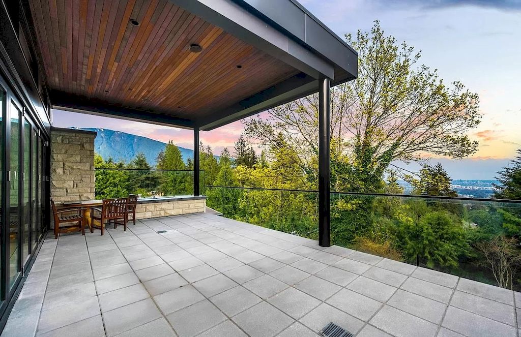 The Home in West Vancouver has view of panoramic city, harbor, & mountain, sunny south back yard, now available for sale. This home located at 649 Andover Pl, West Vancouver, BC V7S 1Y6, Canada