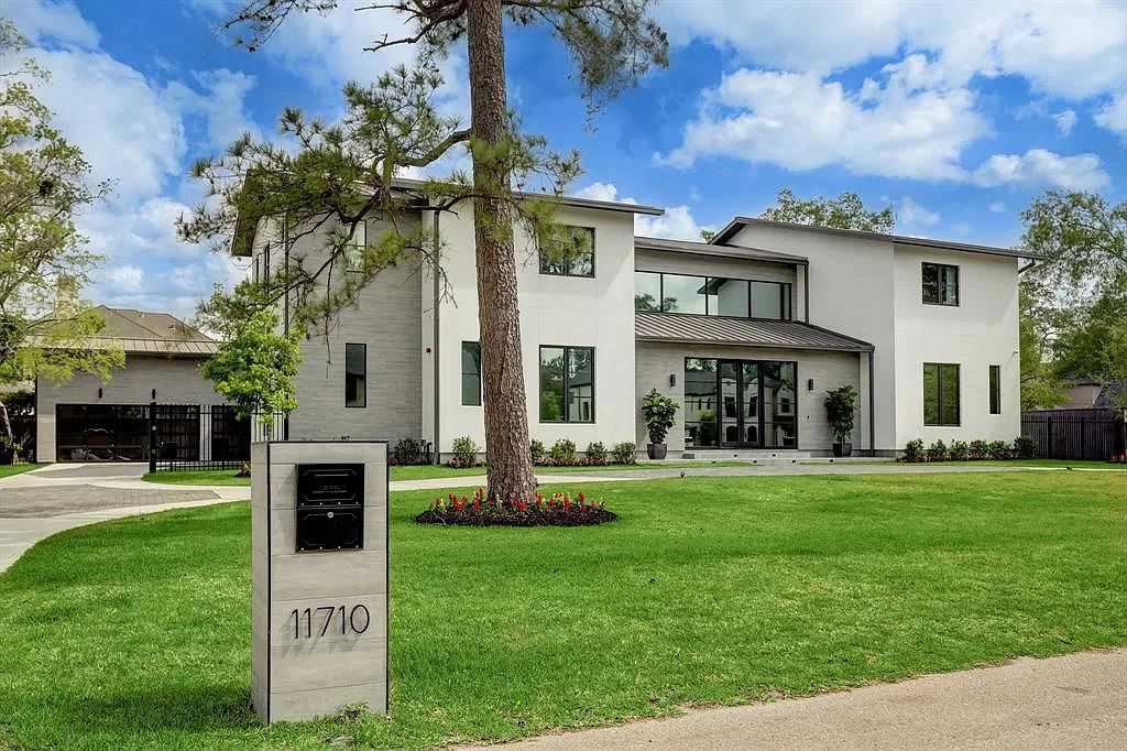 The Home in Houston is a sophisticated contemporary estate on cul de sac in Bunker Hill with smart amenities now available for sale. This home located at 11710 Fidelia Ct, Houston, Texas