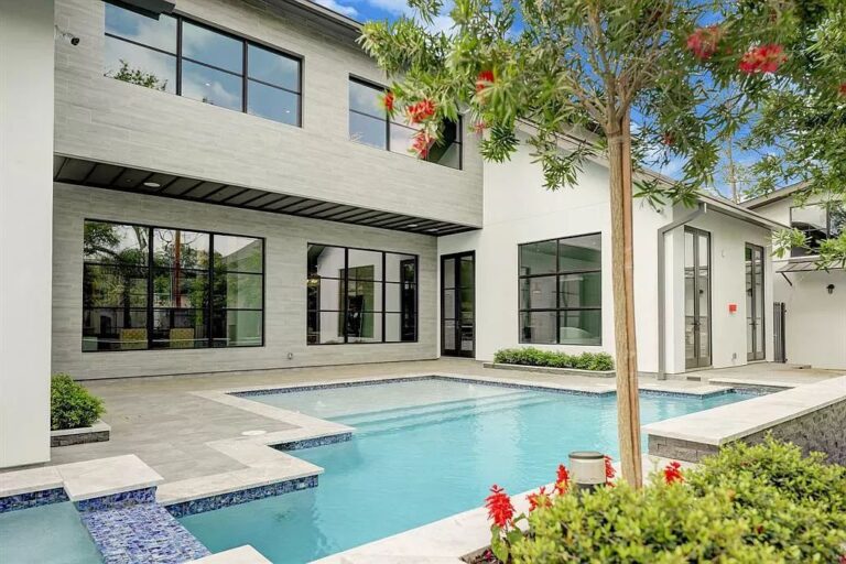 Sophisticated Contemporary Home in Houston with A Rare Open Plan and Smart Technology Asking for $4,550,000