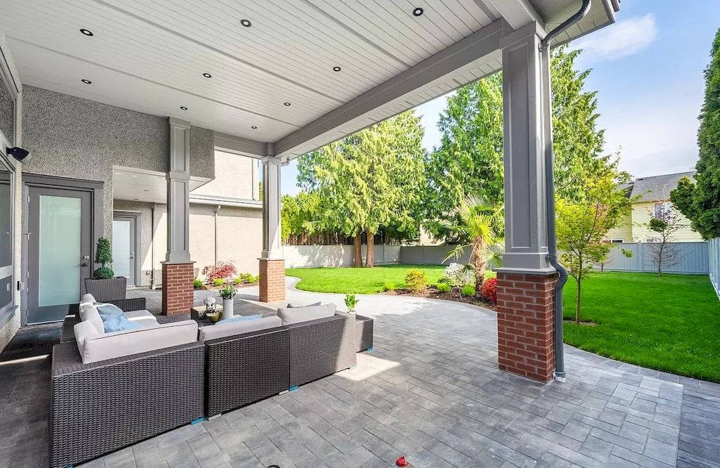 The Home in Richmond is built by High Reputation Luxury house builder, now available for sale. This home located at 4160 Granville Ave, Richmond, BC V7C 1E4, Canada