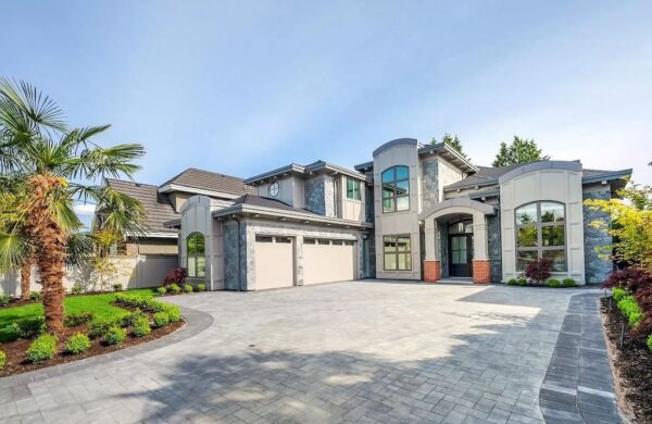 Stunning Custom Home in Richmond with Fantastic Landscaping Hits the Market for C$4,988,000