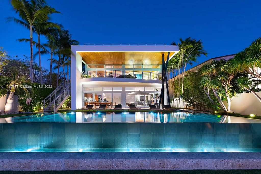 The Miami Beach Home is a stunning tropical modern estate with wide open west bay views now available for rent. This house located at 610 W Dilido Dr, Miami Beach, Florida