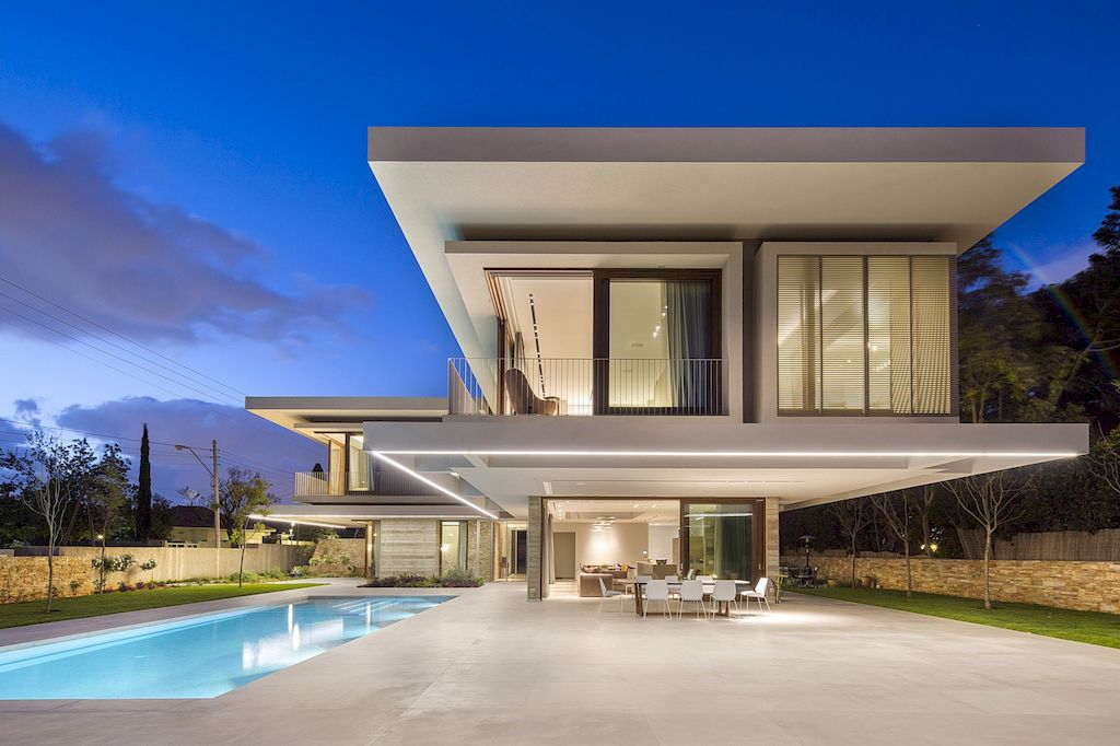 TLV-House-Luxury-House-in-Suburb-of-Tel-Aviv-by-Metropole-Architects-17