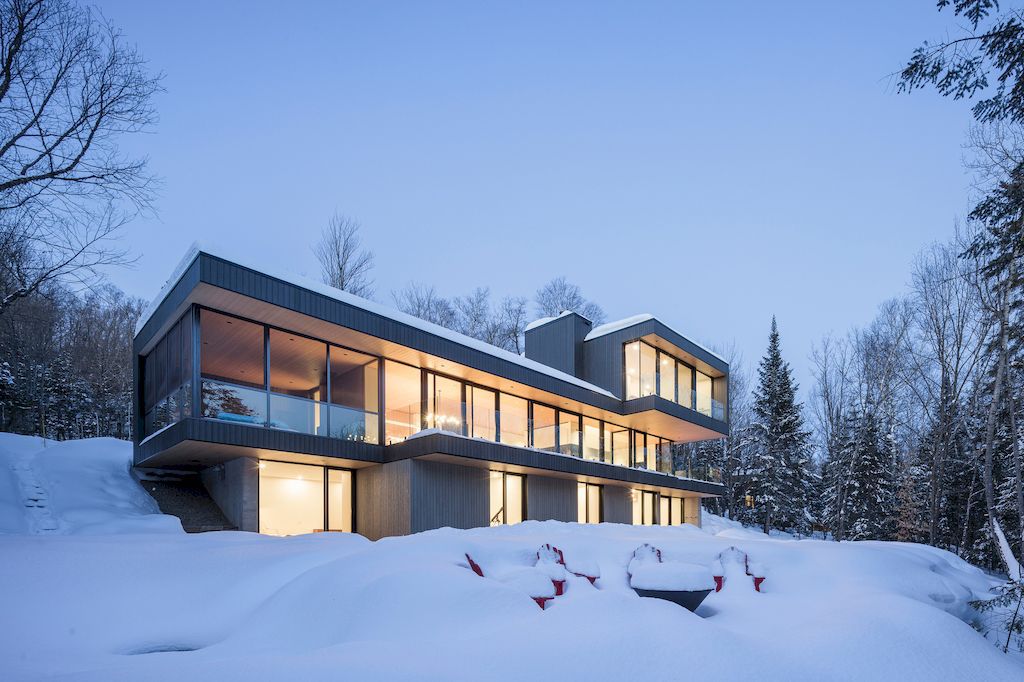 The Lantern House with soothing, balanced proportions by MU Architecture