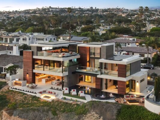 $32,500,000 ORA HOUSE in La Jolla showcases striking modern design