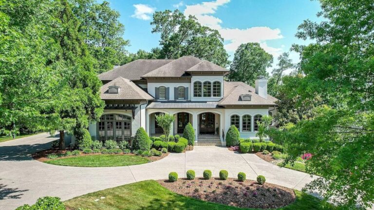 This $3,499,900 Fabulous Home in Tennessee has Everything You Need to Live a Lavish Lifestyle