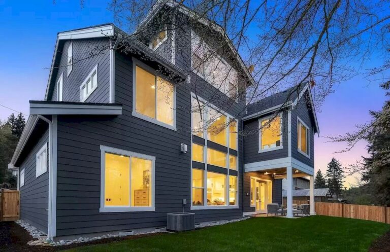 This $3,698,000 Custom Home in Washington Features Entertainment Spaces of 2-story Great Room
