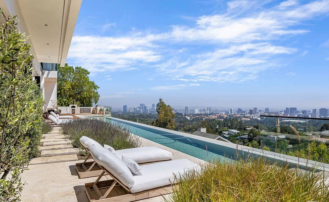 This-63500000-Bel-Air-Mansion-offers-World-Class-Design-with-Extraordinary-Craftsmanship-6