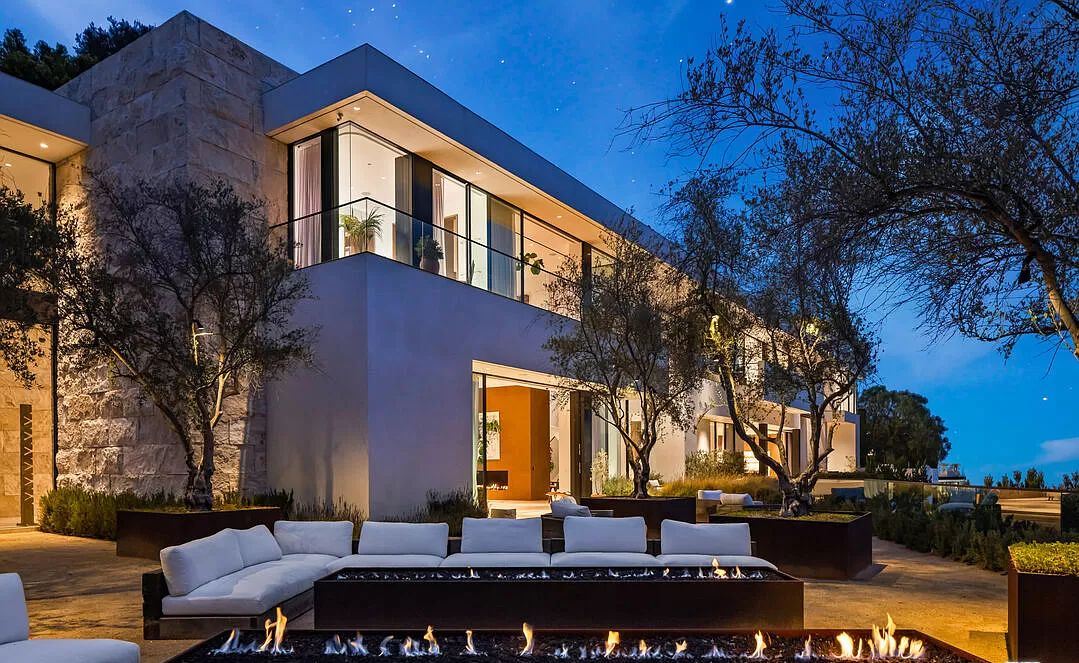 This-63500000-Bel-Air-Mansion-offers-World-Class-Design-with-Extraordinary-Craftsmanship-7