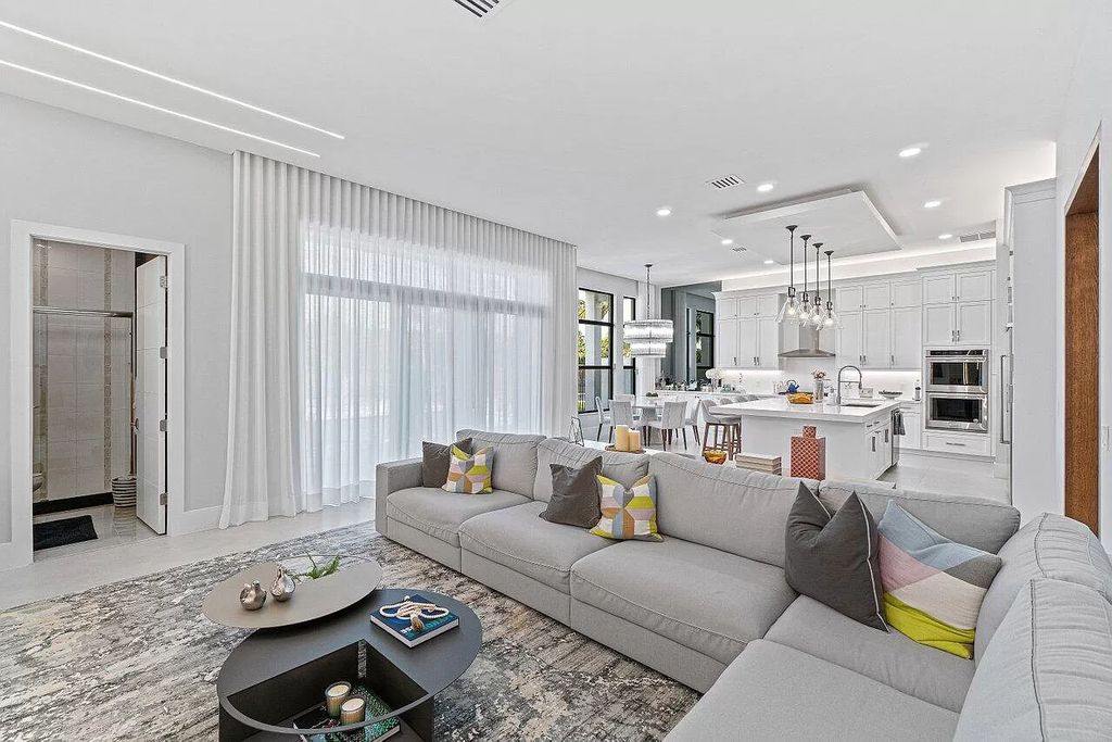 The Home in Boca Raton is a luxurious residence has been completely upgraded, designed and decorated by Miami Based Paula Ambrosio Designs now available for sale. This house located at 9083 Benedetta Pl, Boca Raton, Florida
