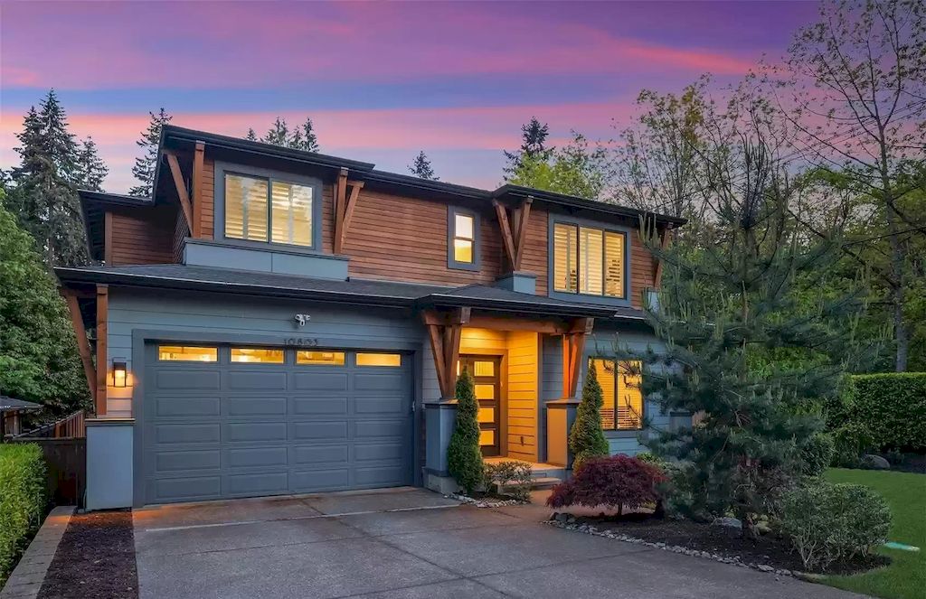 The House in Bellevue is covered outdoor living perfect for year-round enjoyment, now available for sale. This home located at 10803 SE 25th Place, Bellevue, Washington