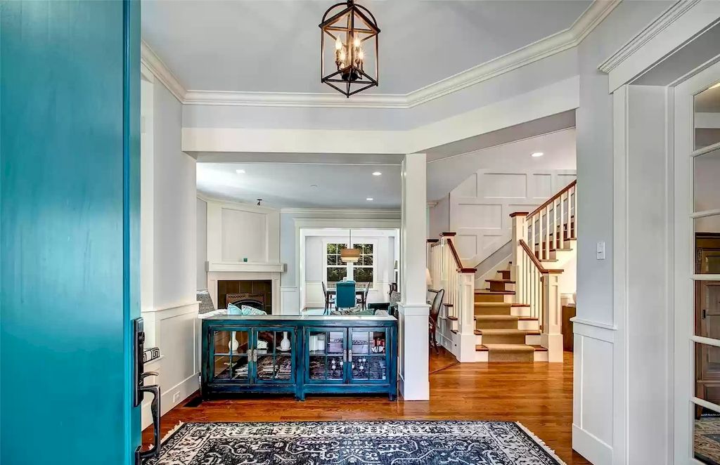 Timeless-Estate-with-Fabulous-Floor-Plan-and-Quality-Finishes-Throughout-in-Washington-Listed-for-4999900-1