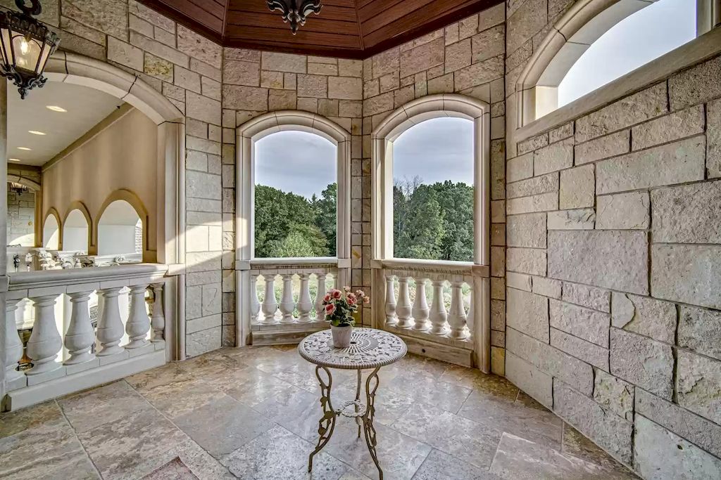 The Home in Illinois is a luxurious home with awe inspiring architectural facade highlighted by limestone and stone, now available for sale. This home located at 13360 W 167th St, Homer Glen, Illinois