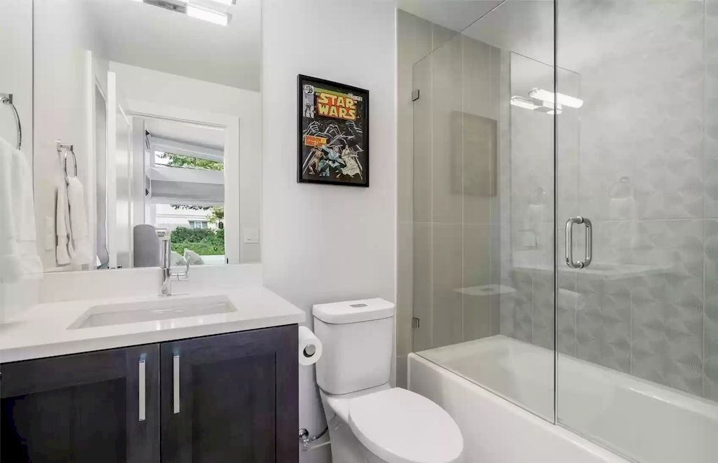 The House in Kirkland has light-filled great room with abundant entertaining space, now available for sale. This home located at 1306 3rd Street, Kirkland, Washington