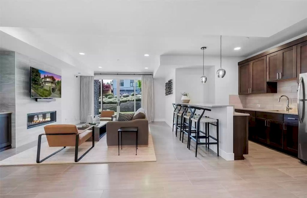 The House in Kirkland has light-filled great room with abundant entertaining space, now available for sale. This home located at 1306 3rd Street, Kirkland, Washington