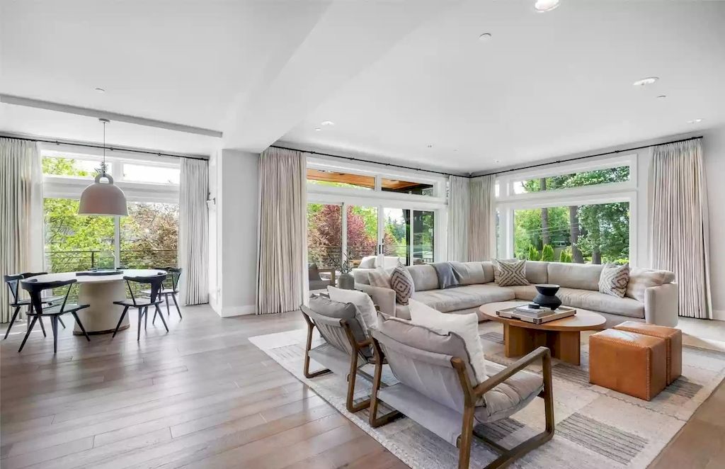 The House in Kirkland has light-filled great room with abundant entertaining space, now available for sale. This home located at 1306 3rd Street, Kirkland, Washington