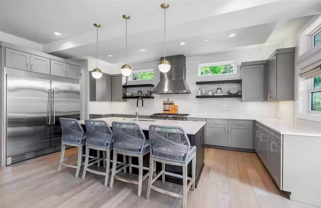 The House in Kirkland has light-filled great room with abundant entertaining space, now available for sale. This home located at 1306 3rd Street, Kirkland, Washington