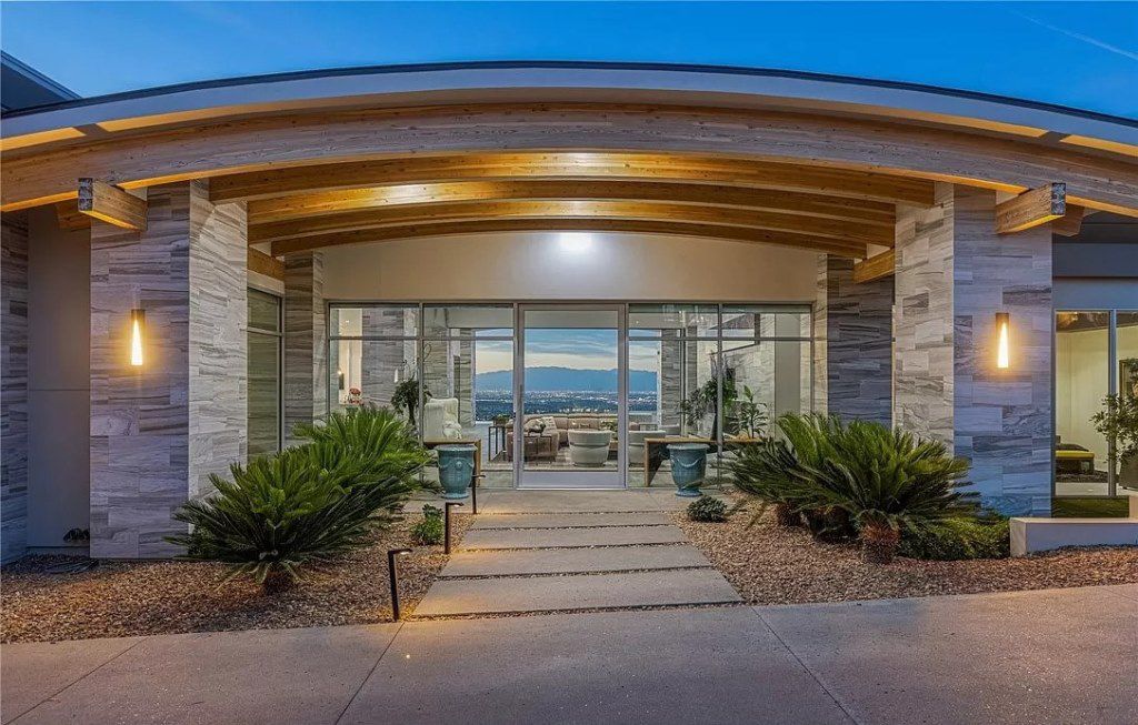 This $11,400,750 stunning Home in Nevada has the single best view in Las Vegas