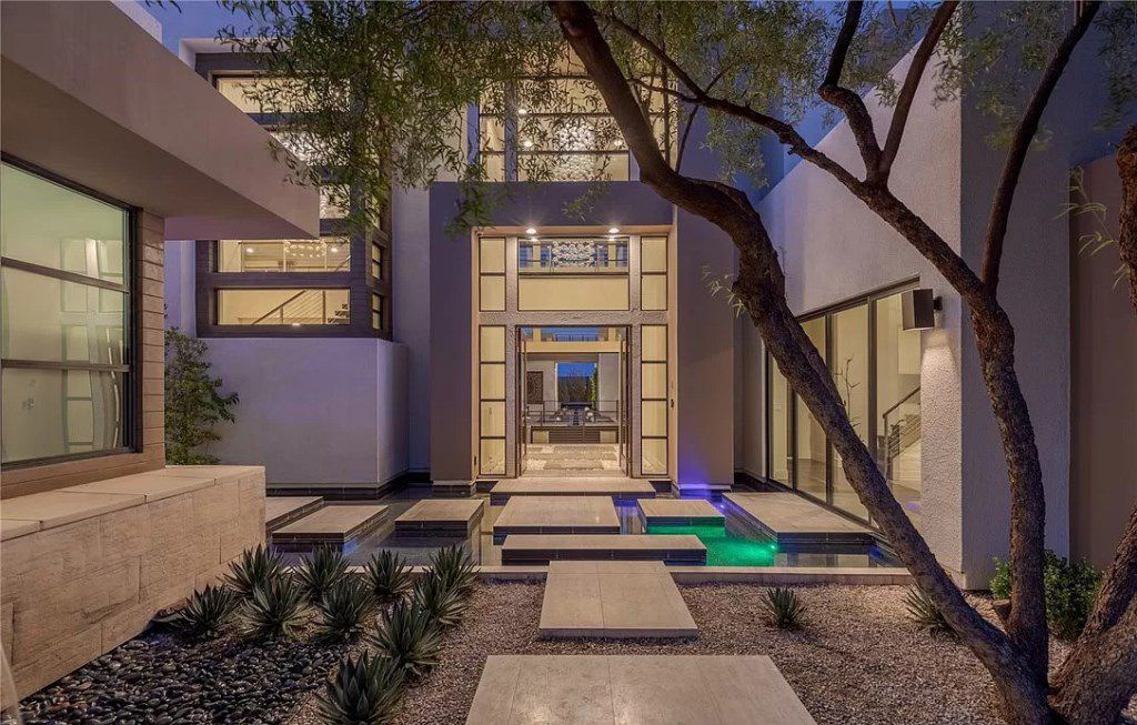 Breathtaking luxury Home in Nevada sells for $4,999,000 with ultimate indoor living