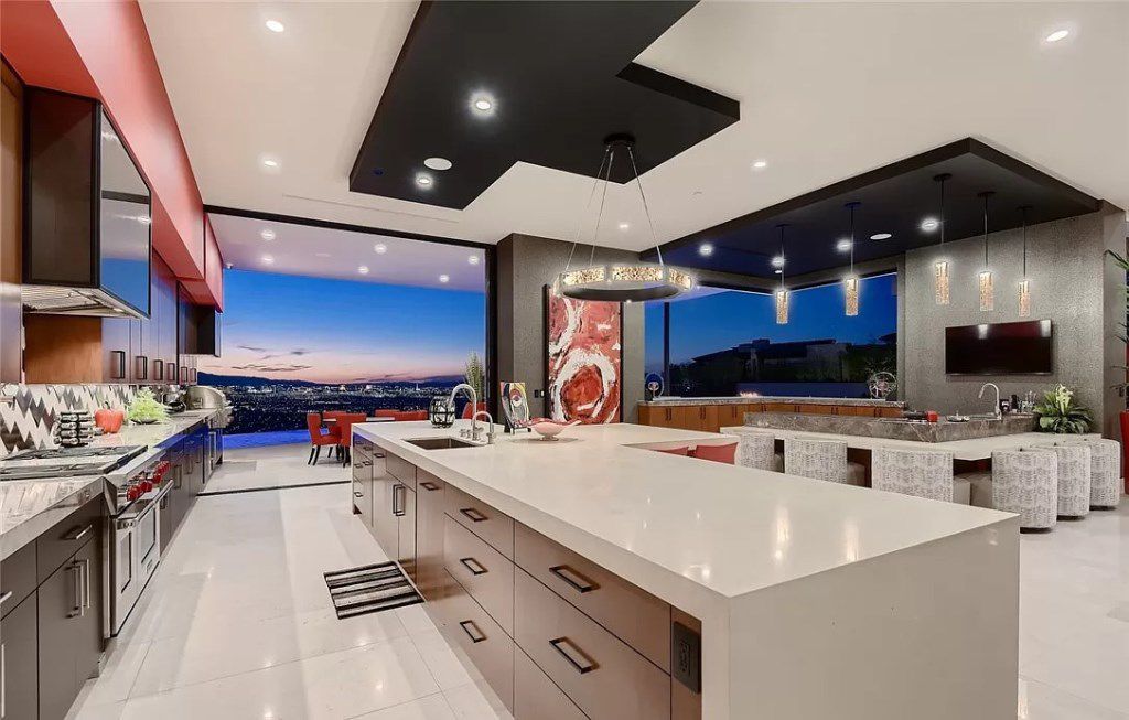 Single Story Residence in Nevada by Sun West Custom Homes sells for $15,999,000