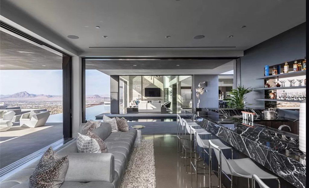 Brand new gorgeous Estate in Nevada designed by Robyn Bulloch asks for $15,990,000