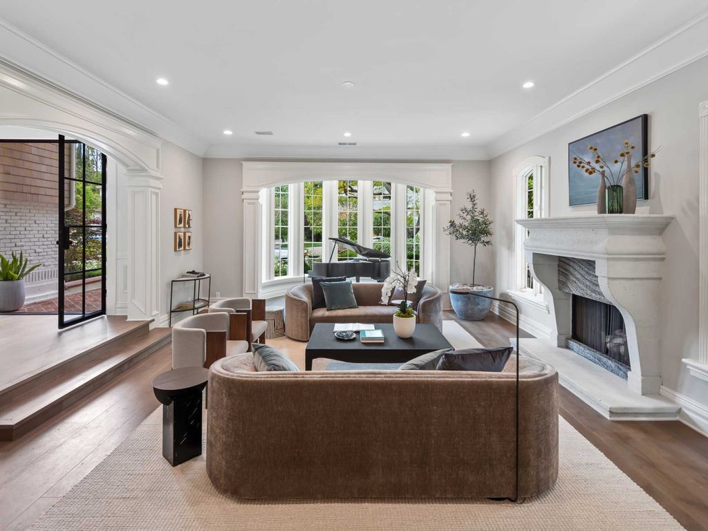 The Home in Encino is an East Hamptons style property offers resort-style living within the prestigious guard-gated Royal Oaks Colony now available for sale. This home located at 11630 Moraga Ln, Encino, California