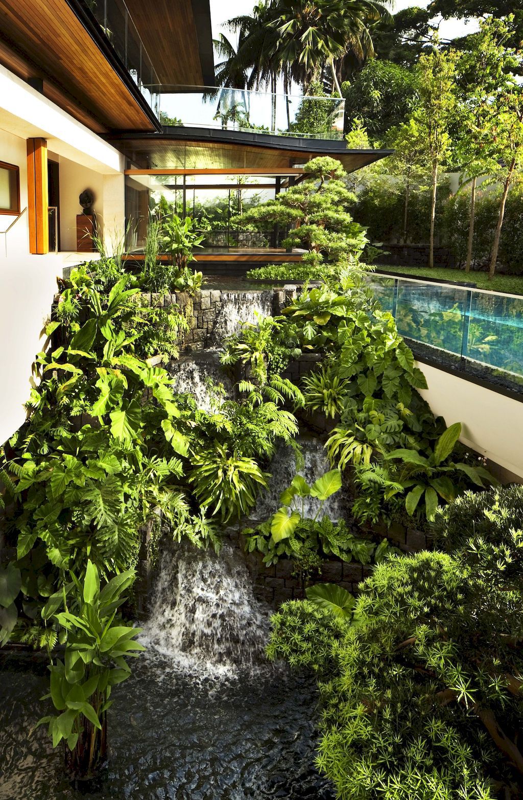 Botanica House Over the Lush Nature in Singapore by Guz Architects 7