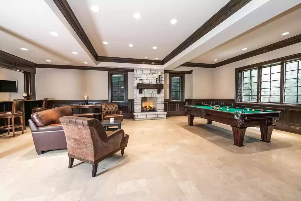 The Home in Illinois is a luxurious home situated on a fabulous location with exceptional floor plan and design now available for sale. This home located at 104 Longmeadow Rd, Winnetka, IL 60093, Illinois; offering 06  bedrooms and 09 bathrooms with 13,135 square feet of living spaces. 