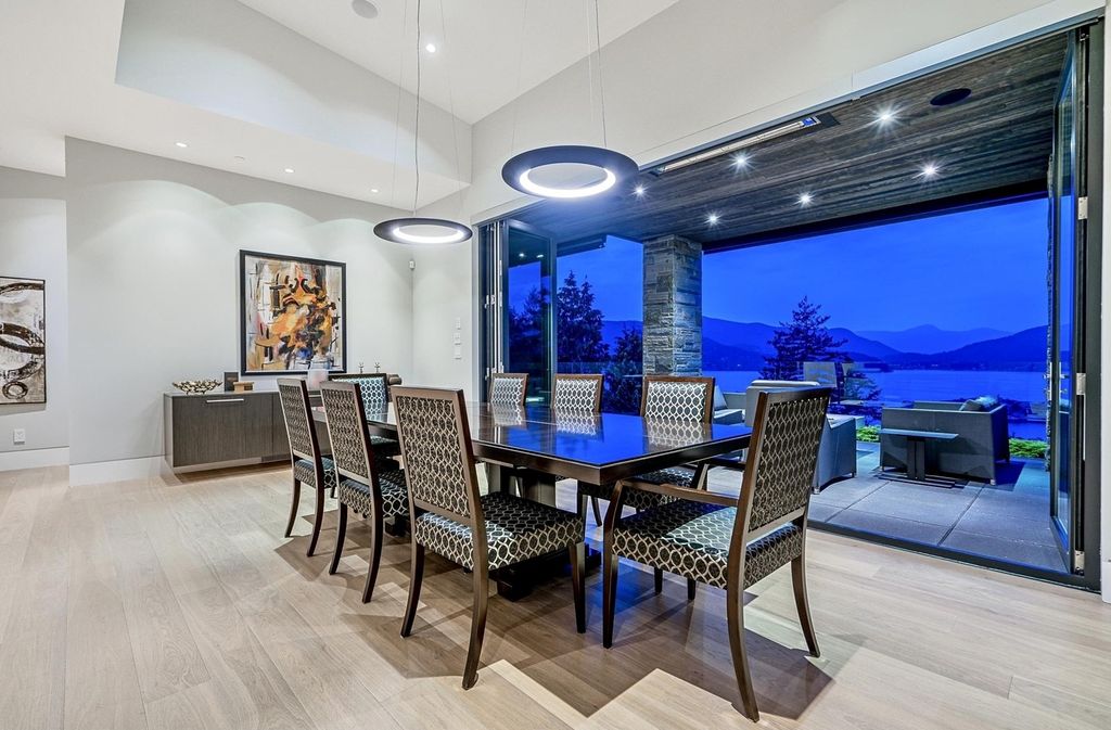 Contemporary-Gated-Estate-with-Amazing-Ocean-Views-Prices-at-C7980000-in-West-Vancouver-13