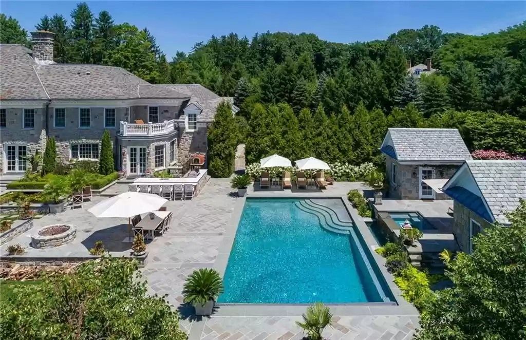 Designed-with-Enjoyment-in-Mind-This-Impressive-Residence-in-Connecticut-Asks-12250000-27