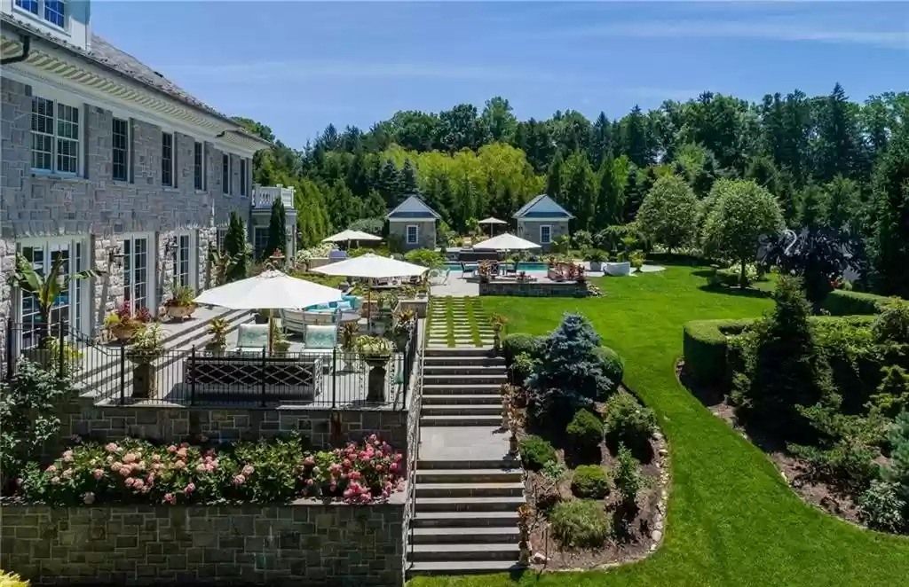 Designed-with-Enjoyment-in-Mind-This-Impressive-Residence-in-Connecticut-Asks-12250000-28