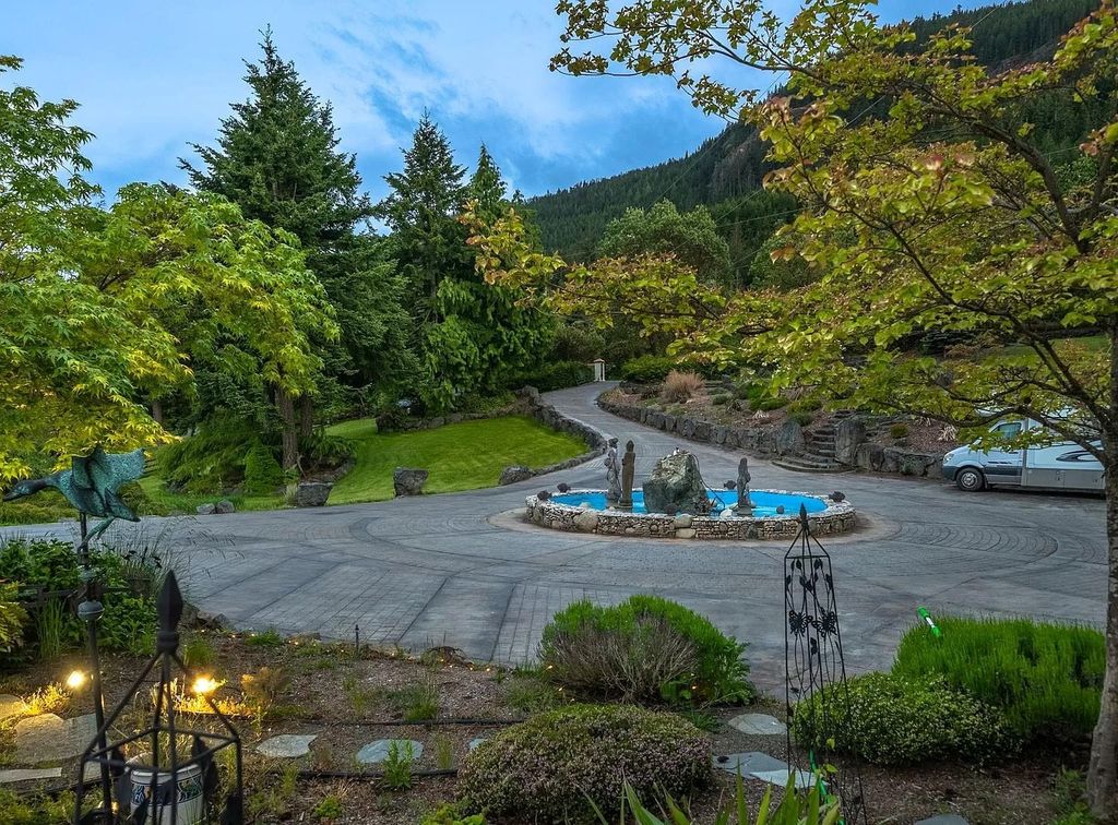 The Home in Nanaimo offers rare opportunity to secure the best of all the elements that are needed to create a one of a kind property, now available for sale. This home located at 2800 Benson View Rd, Nanaimo, BC V9R 6W7, Canada