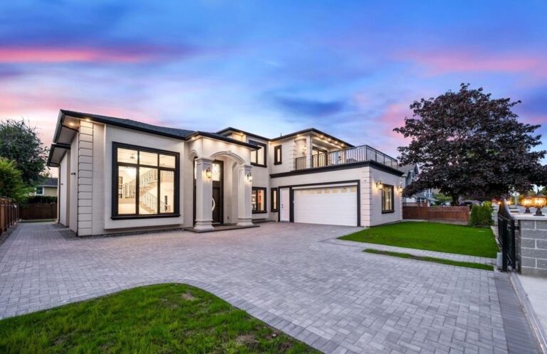 Gorgeous new House in Richmond with Unique and Elegant Interior Design Lists for C$4,399,000