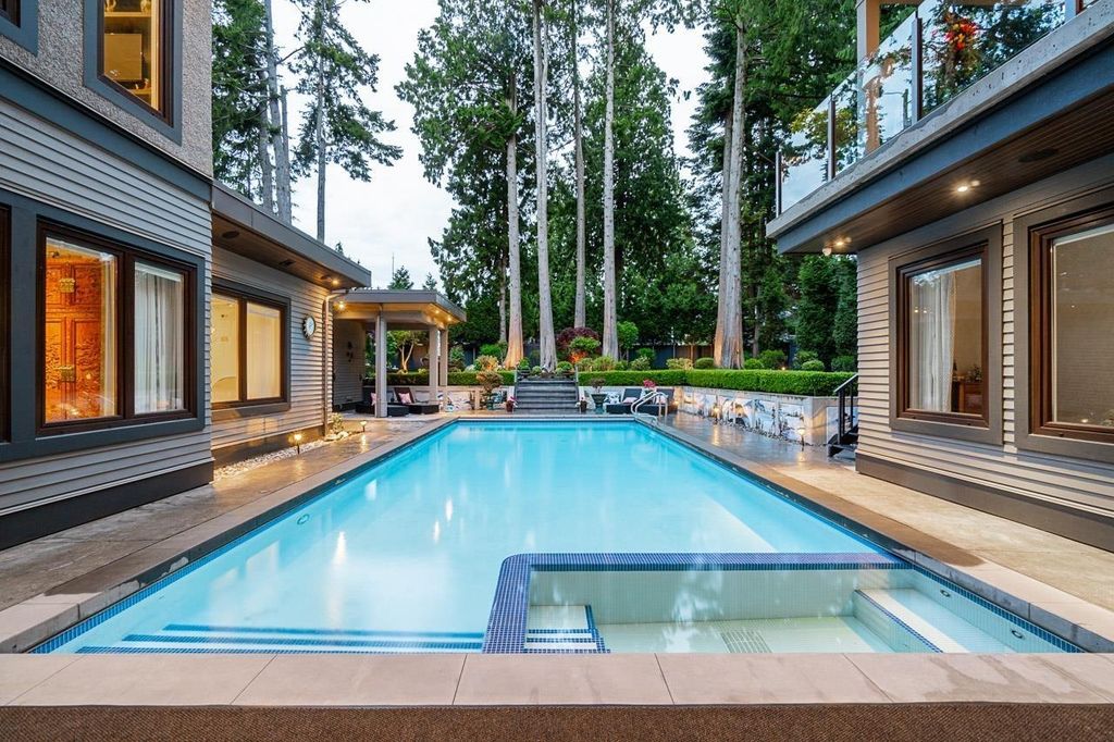 The Estate in White Rock offers open expansive family room, living room & dining room all with views of the ocean, now available for sale. This home located at 13657 Marine Dr, White Rock, BC V4B 1A3, Canada