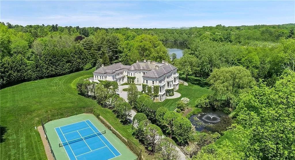 The Home in Connecticut is a luxurious home commanding pristine Wilshire lake views and of finely detailed living spaces now available for sale. This home located at 25 Close Rd, Greenwich, Connecticut; offering 06 bedrooms and 09 bathrooms with 12,963 square feet of living spaces. 