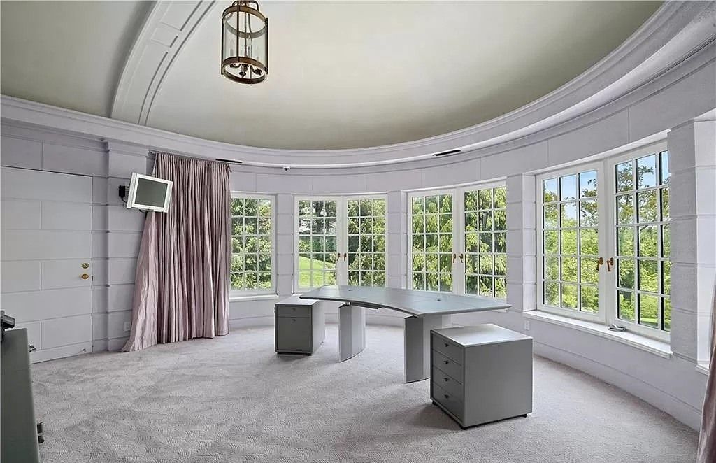 The Home in Connecticut is a luxurious home commanding pristine Wilshire lake views and of finely detailed living spaces now available for sale. This home located at 25 Close Rd, Greenwich, Connecticut; offering 06 bedrooms and 09 bathrooms with 12,963 square feet of living spaces. 