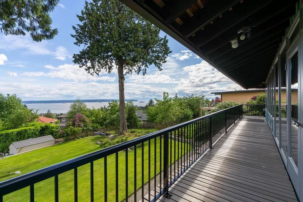 The Property in West Vancouver the offers 180 degree stunning views from Mt. Baker to Vancouver Island, now available for sale. This home located at 1180 Queens Ave, West Vancouver, BC V7S 2K2, Canada