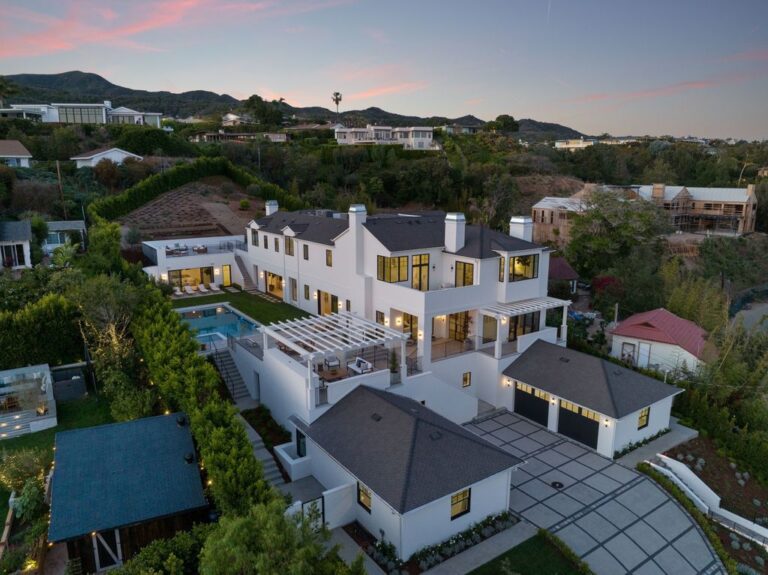 $25.995M Home in Pacific Palisades in an unparalleled ocean view setting
