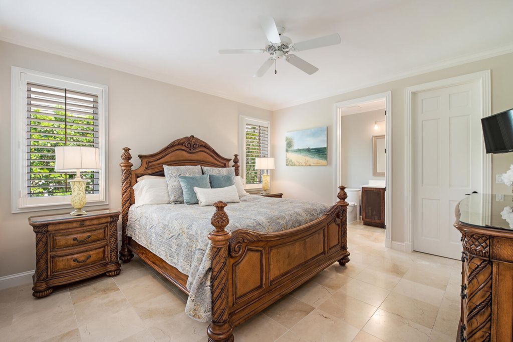 The Home in Naples is an outstanding property on nearly three quarters of an acre in prestigious Port Royal perfect for entertaining now available for sale. This home located at 818 Nelsons Walk, Naples, Florida