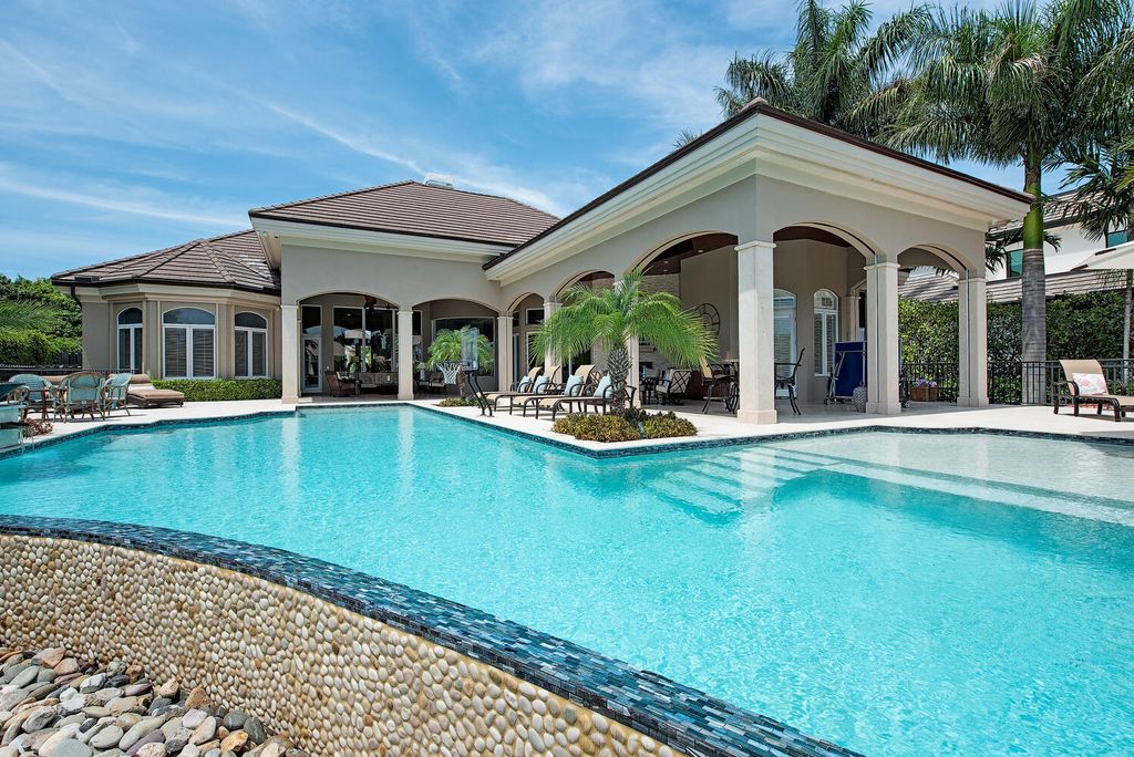 The Home in Naples is an outstanding property on nearly three quarters of an acre in prestigious Port Royal perfect for entertaining now available for sale. This home located at 818 Nelsons Walk, Naples, Florida