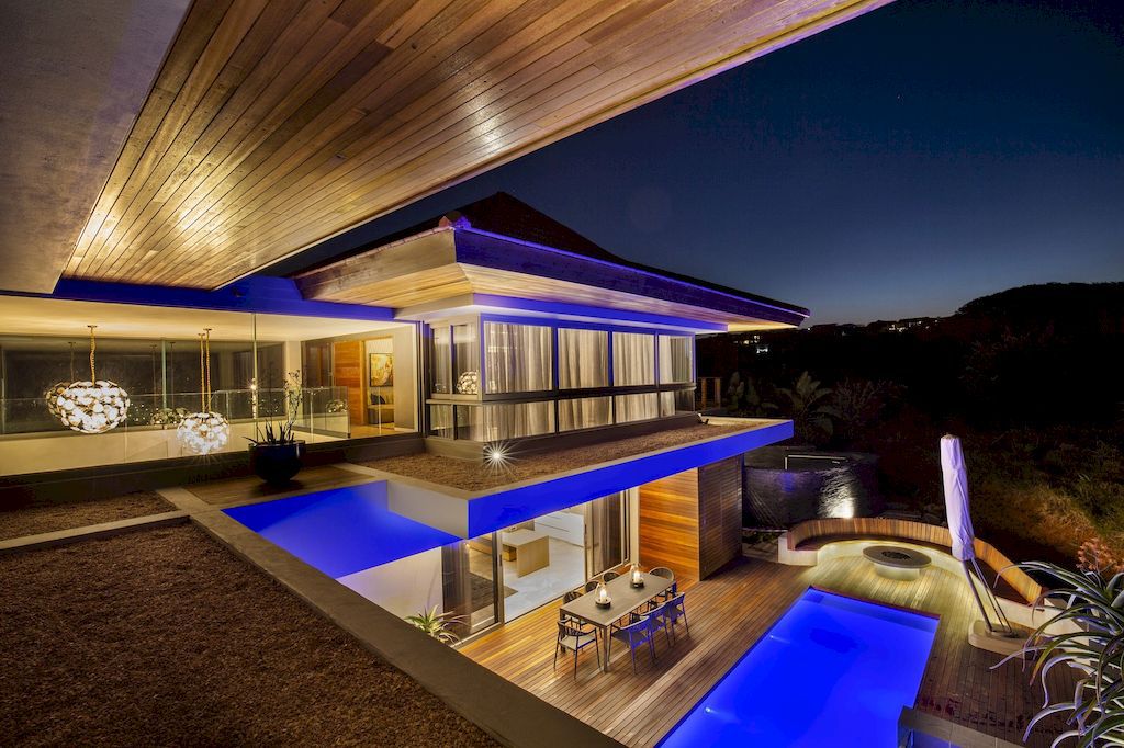 Palm House, Stunning Project in Kwazulu Natal by Metropole Architects
