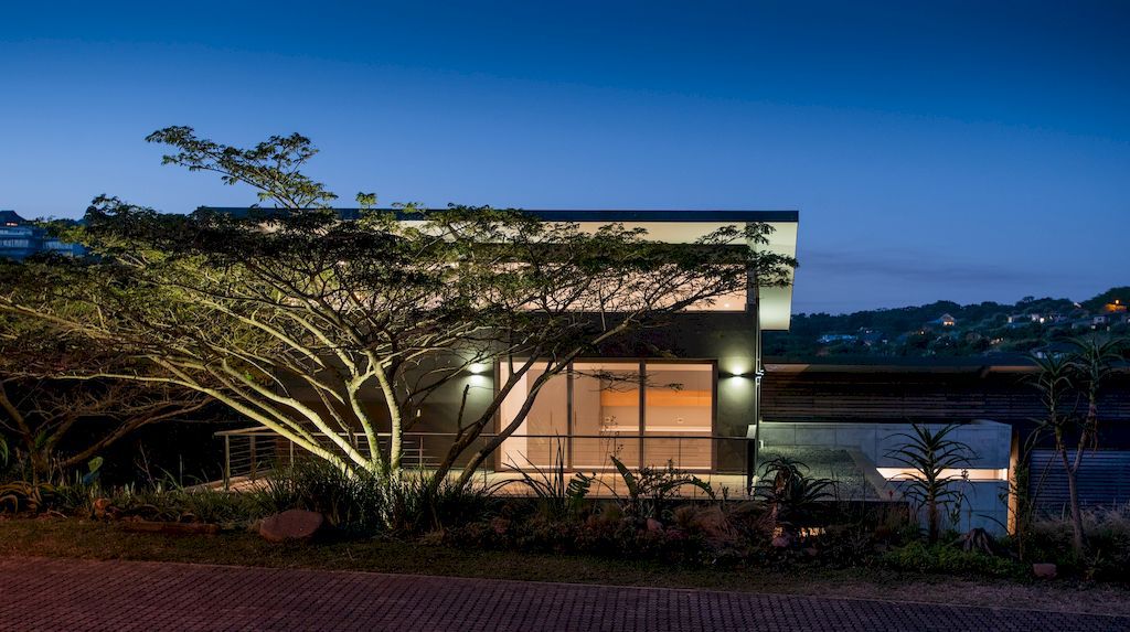 Pambathi-Lane-House-in-KwaZulu-Natal-by-Metropole-Architects-20