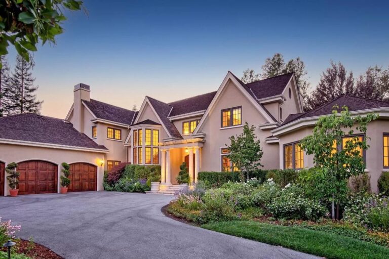 This $14,500,000 Prestigious Home in Atherton Built with Absolute Contemporary Comfort and Luxury