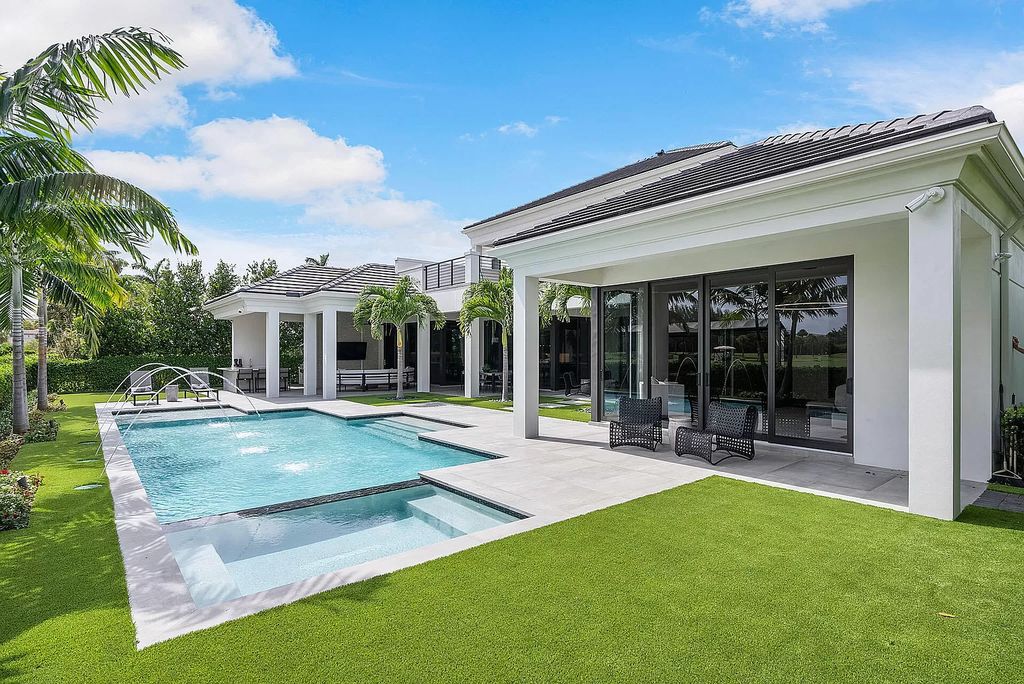 The Home in Boca Raton is a turnkey 2020 SRD Building Corp home offers a slice of paradise with 102′ of golf course frontage now available for sale. This home located at 170 Royal Palm Way, Boca Raton, Florida