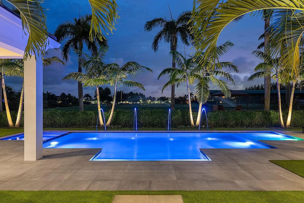 The Home in Boca Raton is a turnkey 2020 SRD Building Corp home offers a slice of paradise with 102′ of golf course frontage now available for sale. This home located at 170 Royal Palm Way, Boca Raton, Florida