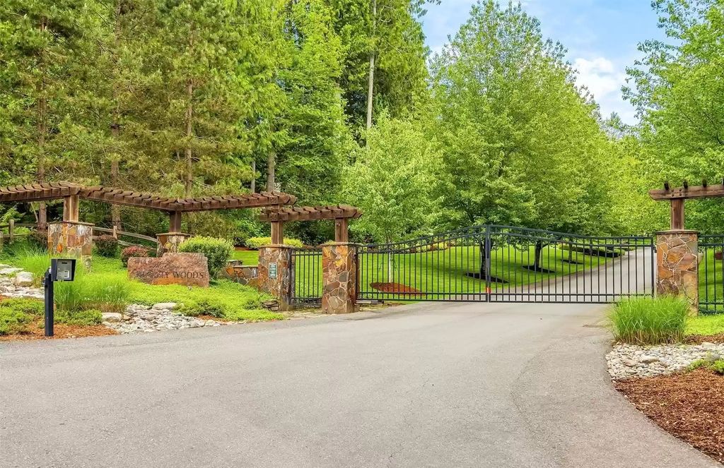 The Estate in Washington is a luxurious home with uncompromised privacy now available for sale. This home located at 1324 289th Avenue NE, Carnation, Washington; offering 05 bedrooms and 05 bathrooms with 6,824 square feet of living spaces.