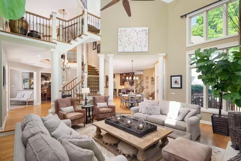 The Home in Illinois is a luxurious home which is exquisite from top to bottom now available for sale. This home located at 1091 Johnson Dr, Naperville, Illinois; offering 06 bedrooms and 07 bathrooms with 7,856 square feet of living spaces. 