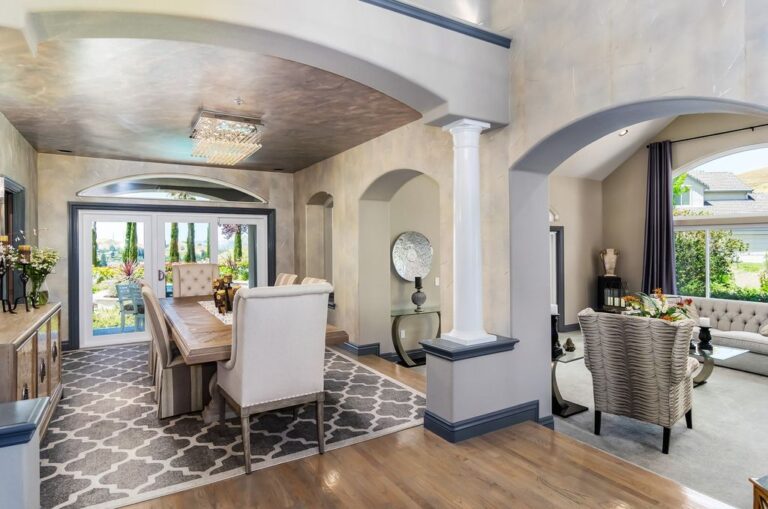 3,998,800 Blackhawk Country Home in Danville has an amazing backyard